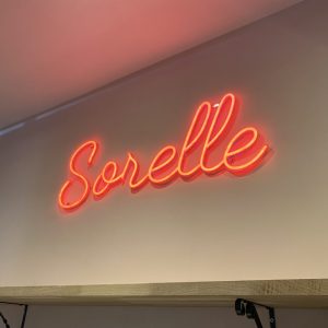 Sorelle-Neon-scaled
